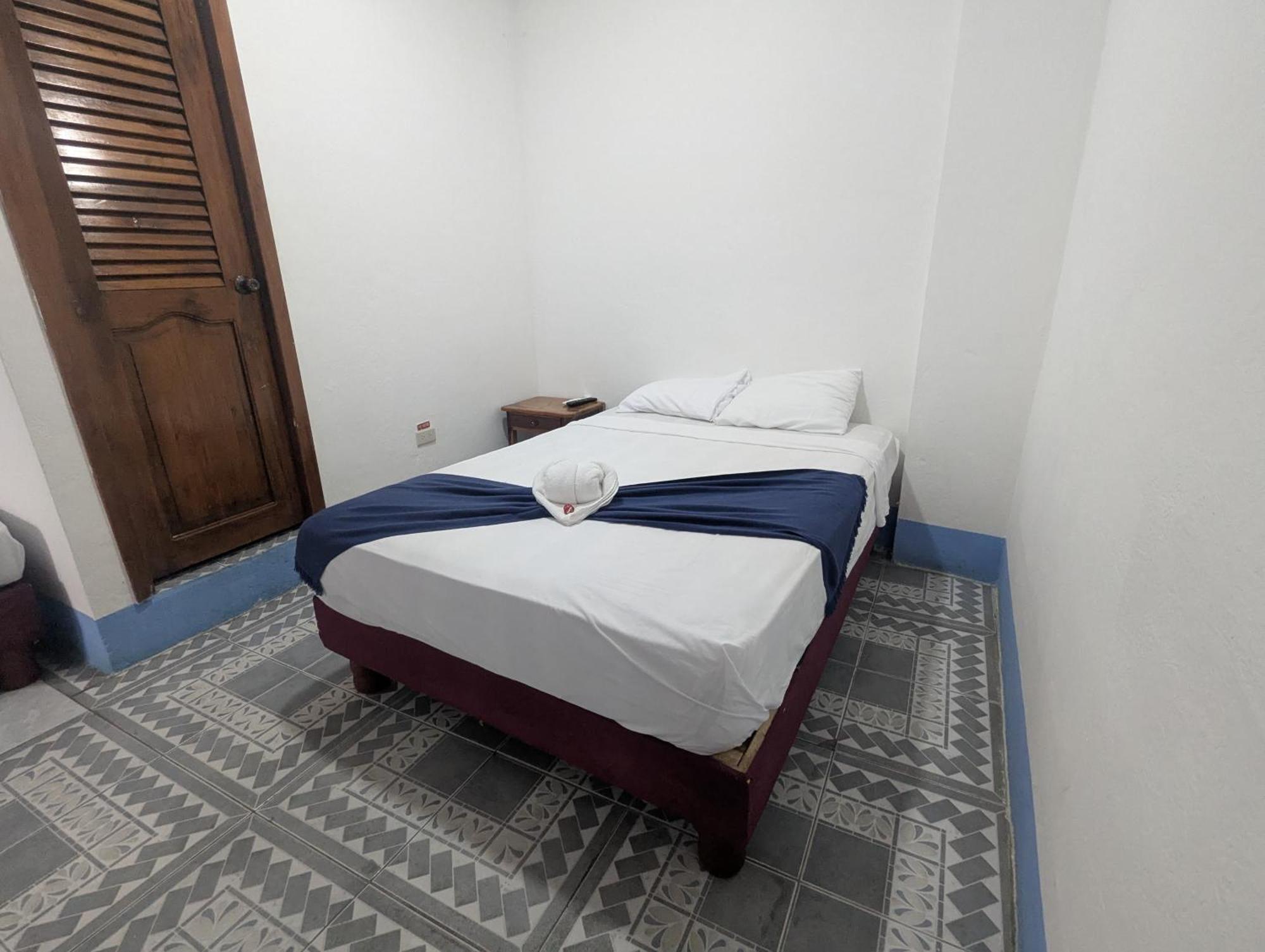 Hostal Gardner بويرتو أيورا المظهر الخارجي الصورة